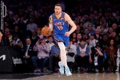 哈爾滕施泰因4投4中砍8分6板 正負值-17全場第二低