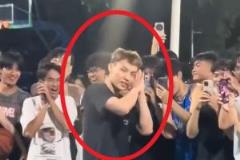 徐杰校園行單挑命中關(guān)鍵三分再秀“晚安安”慶祝