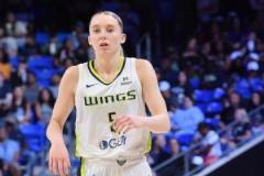 飛翼不敵風(fēng)暴：佩奇19分5板8助，奧古米克23+19，李月汝手感不佳