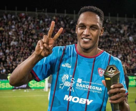 米納與卡利亞里續(xù)約三年