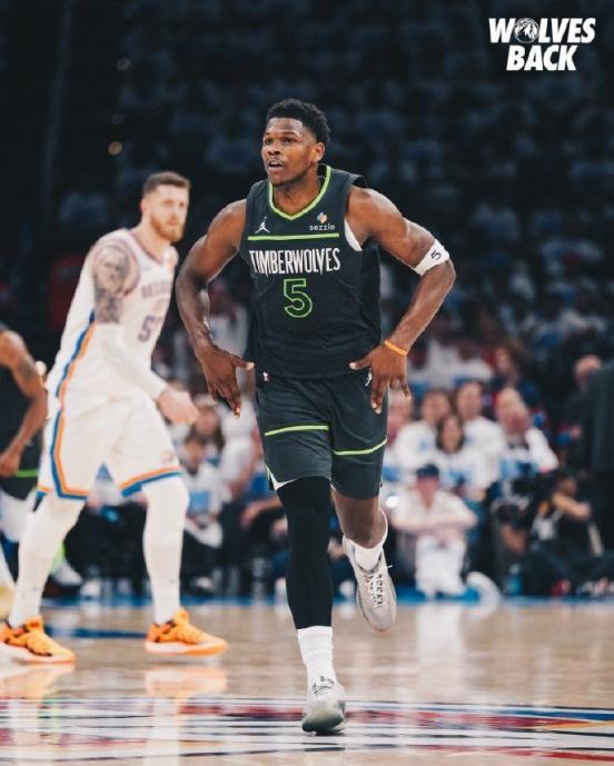 愛德華茲采訪爆粗口遭罰5萬美元 本季累計(jì)罰款42萬