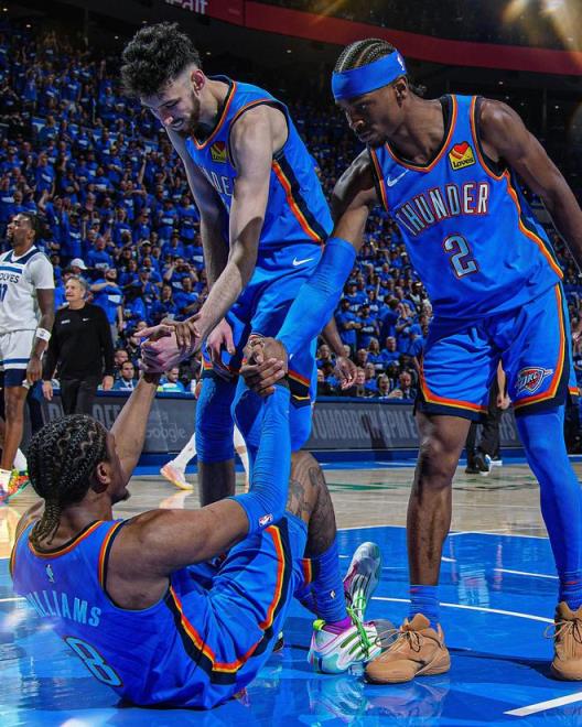 雷霆再添賽季第60場兩位數(shù)分差勝利，與勇士并列歷史第一