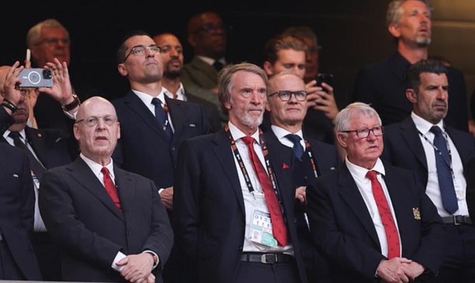 曼聯(lián)或出售加納喬，拉特克利夫決策引爭(zhēng)議