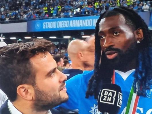 安古伊薩：這次奪冠更美妙，未來(lái)我愛(ài)這里的球迷