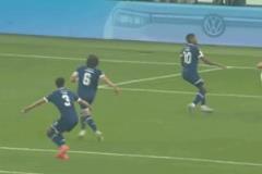 斯圖加特后衛(wèi)頭球回頂精準(zhǔn)入網(wǎng)，角度刁鉆制造精彩進(jìn)球