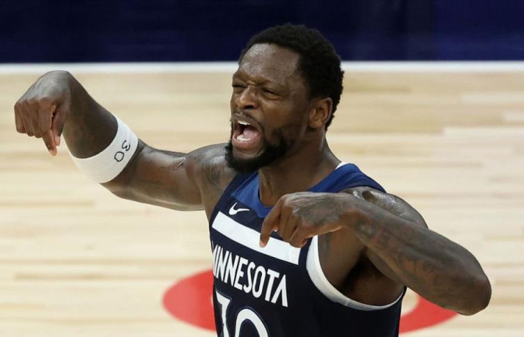 蘭德?tīng)?4分4籃板3助攻，球隊(duì)復(fù)蘇關(guān)鍵在于華子鼓勵(lì)