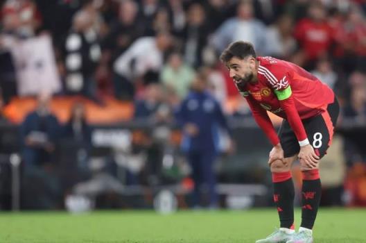 曼聯(lián)公布亞洲行大名單：布魯諾·費(fèi)爾南德斯領(lǐng)銜，林德洛夫、埃里克森落選