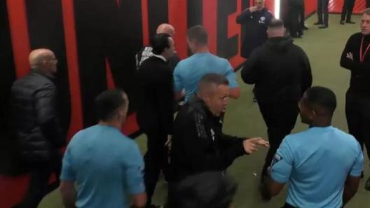 埃梅里賽后怒斥裁判，維拉進球被誤判引發(fā)爭議