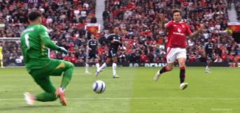 英超官方回應維拉進球被誤判：裁判認定巴因迪爾在羅杰斯前控制球權