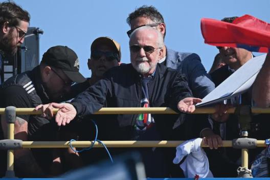 孔蒂未來(lái)職業(yè)道路前景如何？球迷期待他再創(chuàng)輝煌